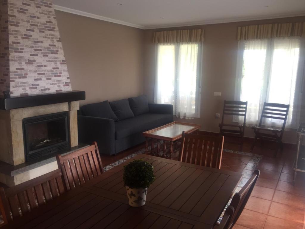Casina Meri Писонес Экстерьер фото